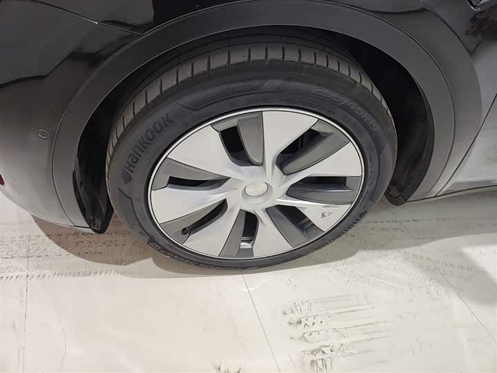 Фото 23 - Tesla Model Y