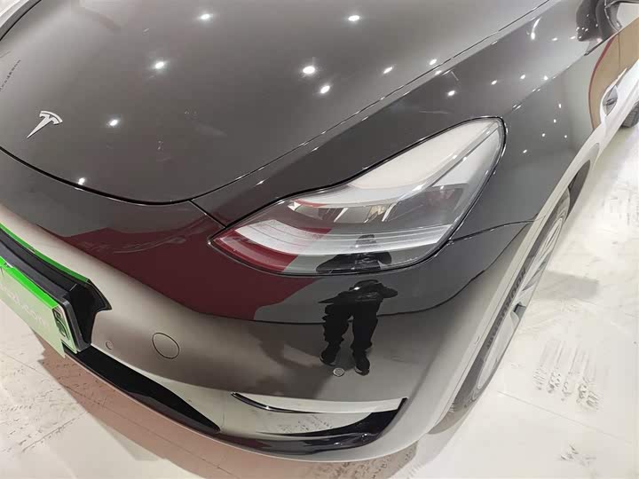 Фото 24 - Tesla Model Y