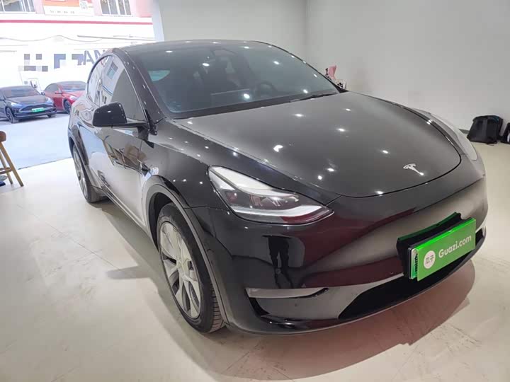Фото 4 - Tesla Model Y