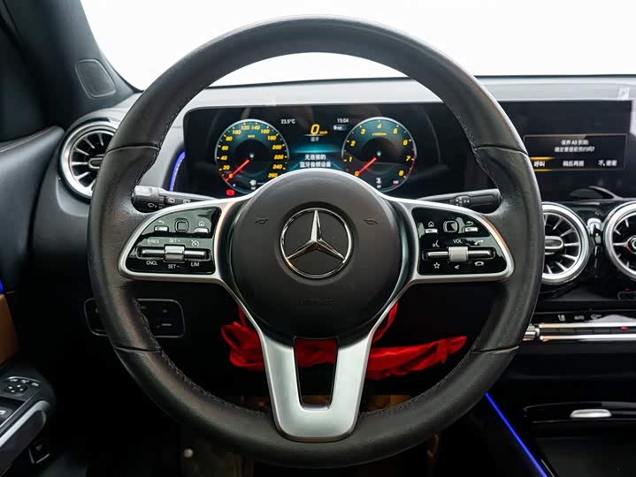 Фото 19 - Mercedes-Benz GLB-Class