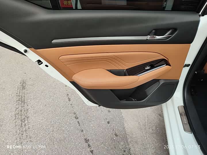 Фото 20 - Nissan Teana