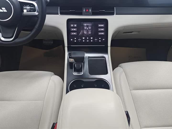 Фото 15 - LiXiang One