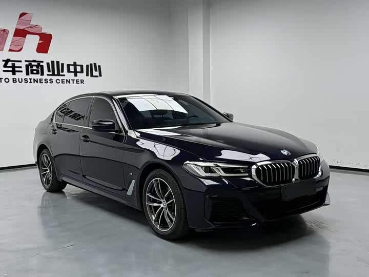 Фото 3 - BMW 5 Series