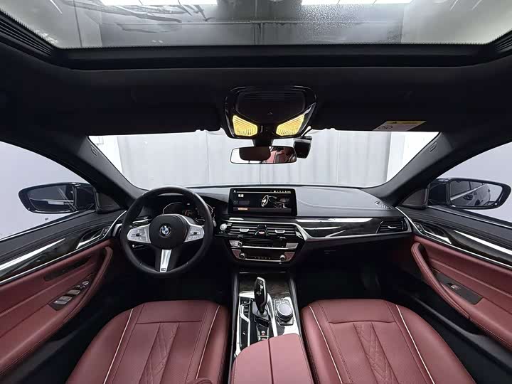 Фото 4 - BMW 5 Series