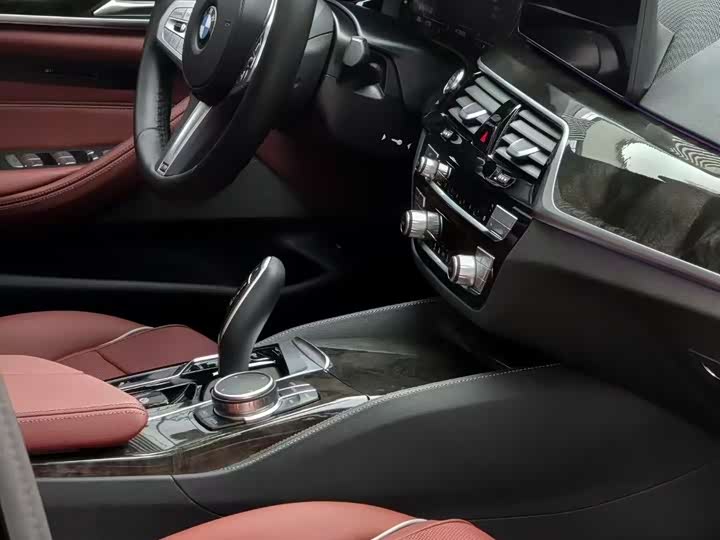 Фото 5 - BMW 5 Series