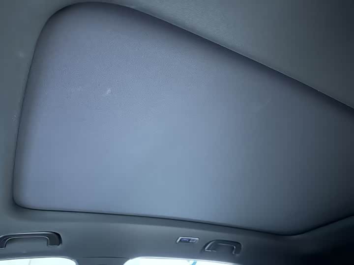 Фото 16 - Geely Galaxy L7