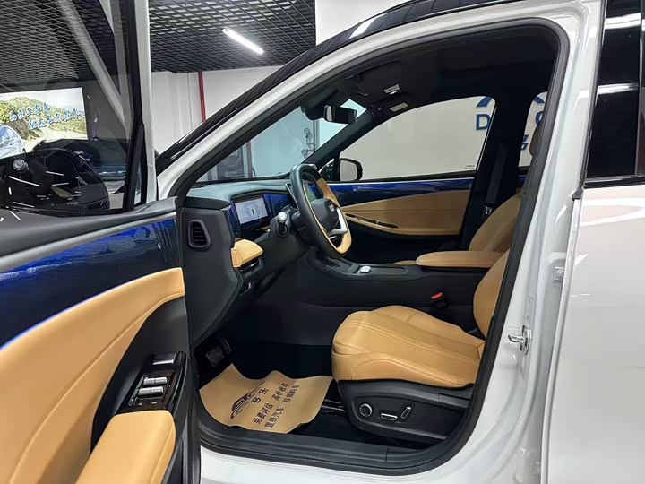 Фото 5 - Geely Galaxy L7