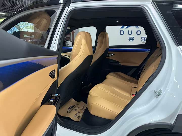 Фото 6 - Geely Galaxy L7