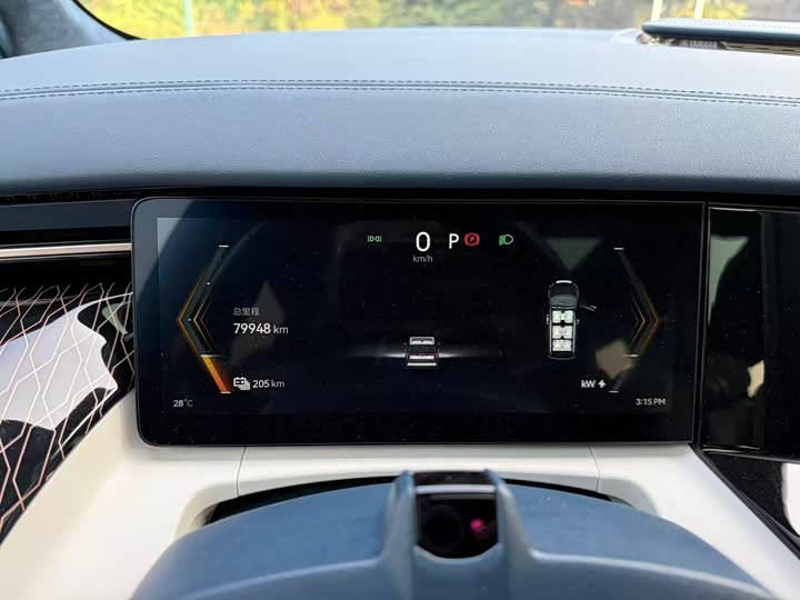 Фото 10 - Zeekr 009