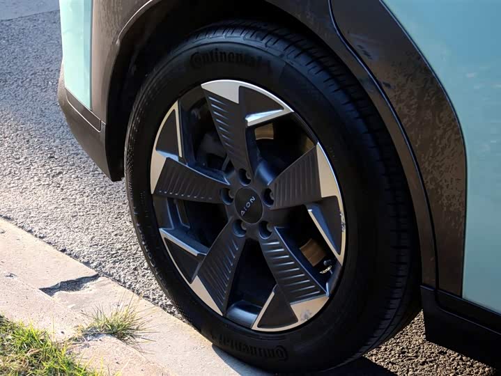 Фото 17 - GAC Aion Y