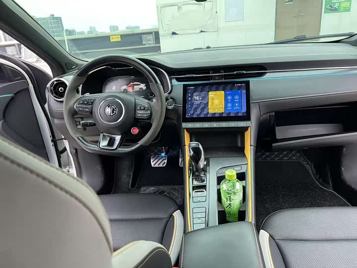 Фото 11 - MG Motor 6