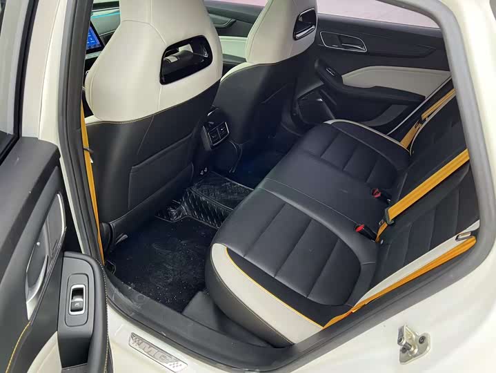 Фото 9 - MG Motor 6