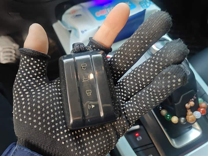 Фото 12 - Tank 300