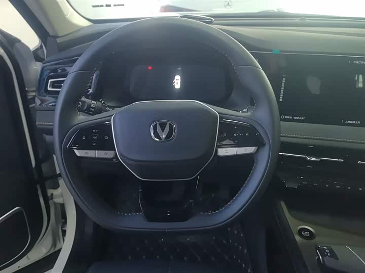 Фото 11 - Changan X7 Plus