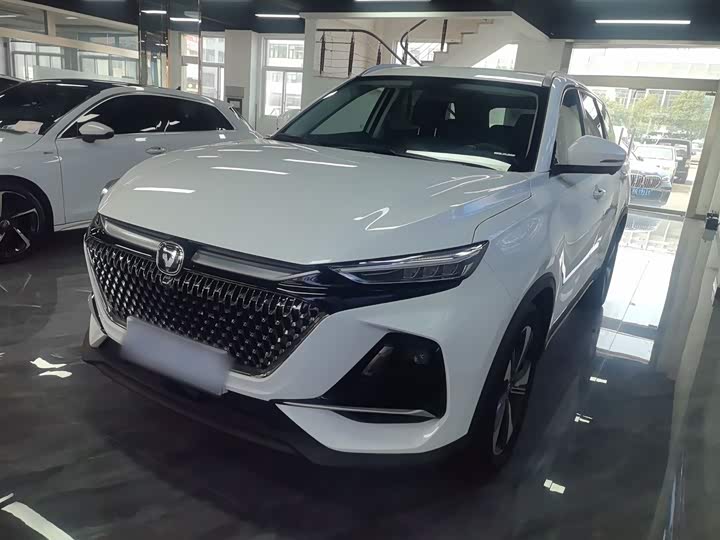 Фото 2 - Changan X7 Plus