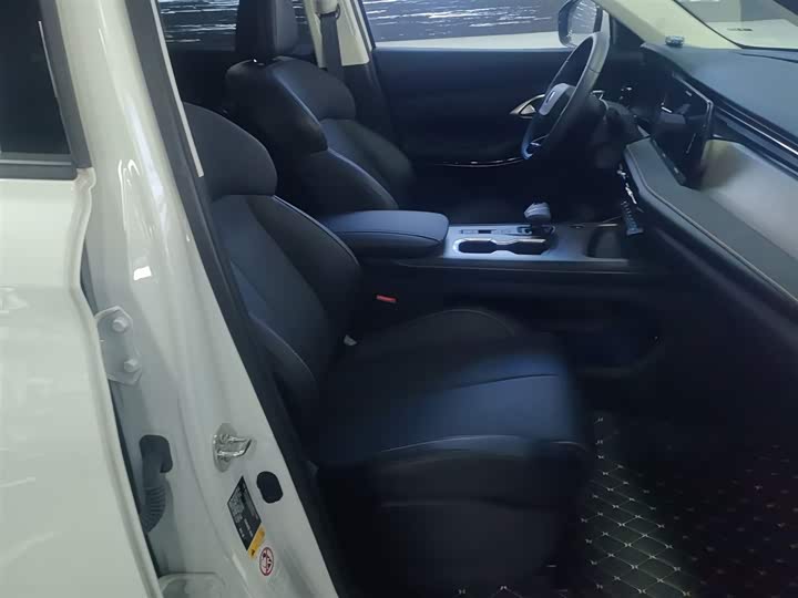 Фото 25 - Changan X7 Plus