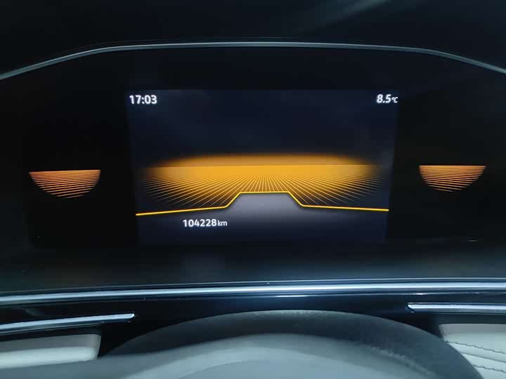 Фото 9 - Volkswagen Tiguan L Pro