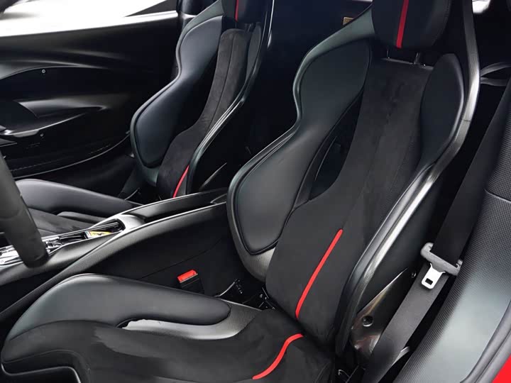 Фото 14 - Ferrari 296