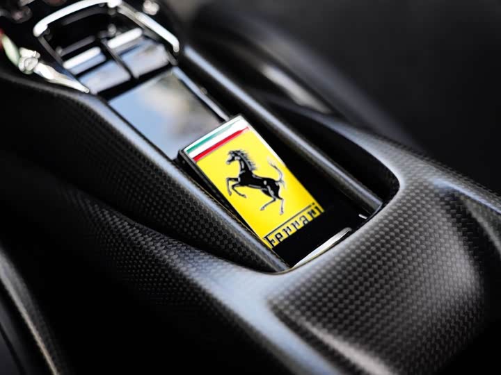 Фото 17 - Ferrari 296