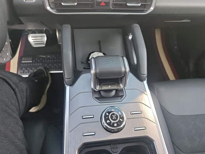 Фото 14 - Jetour T2