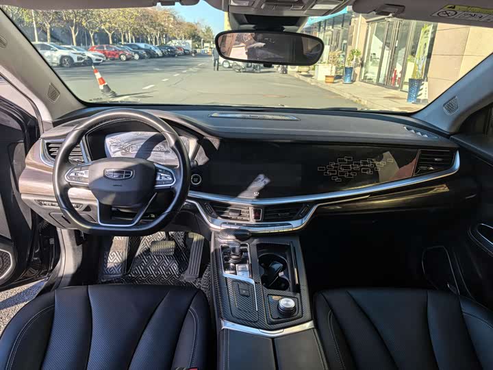 Фото 4 - Geely Emgrand GT