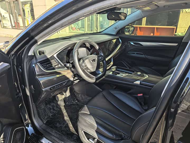 Фото 5 - Geely Emgrand GT