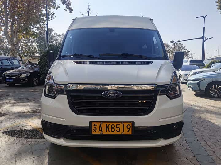 Фото 2 - Ford Transit New