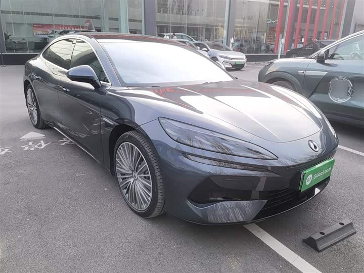 Фото 4 - Denza Z9