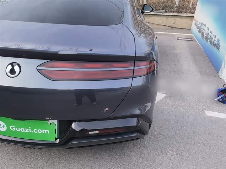 Фото 8 - Denza Z9