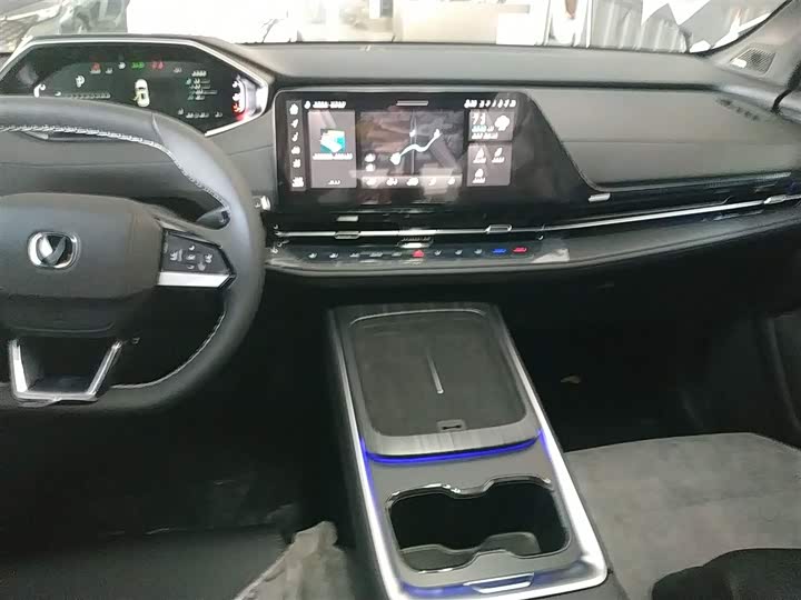 Фото 13 - Changan CS55 Plus Hybrid