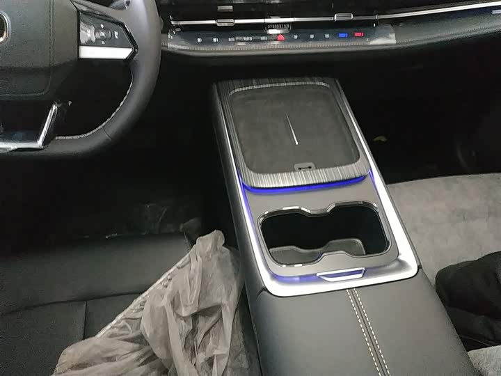 Фото 14 - Changan CS55 Plus Hybrid