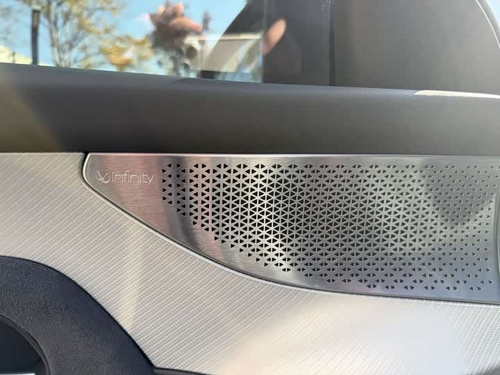 Фото 18 - BAIC Arcfox Alpha S