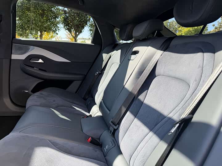 Фото 21 - BAIC Arcfox Alpha S