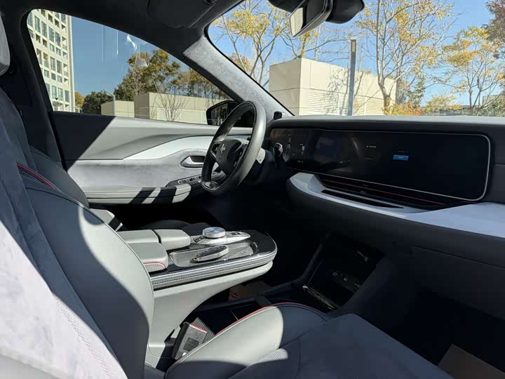 Фото 25 - BAIC Arcfox Alpha S