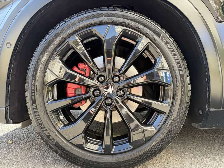 Фото 41 - BAIC Arcfox Alpha S