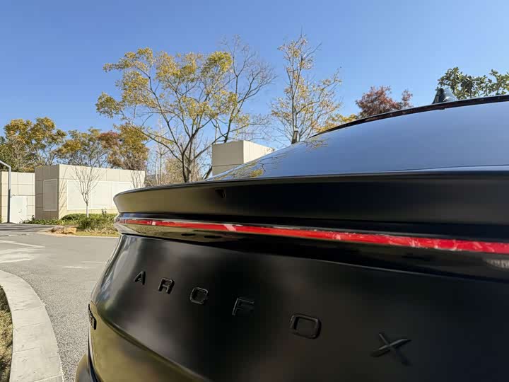 Фото 45 - BAIC Arcfox Alpha S