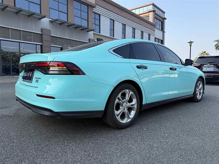 Фото 6 - Honda Accord