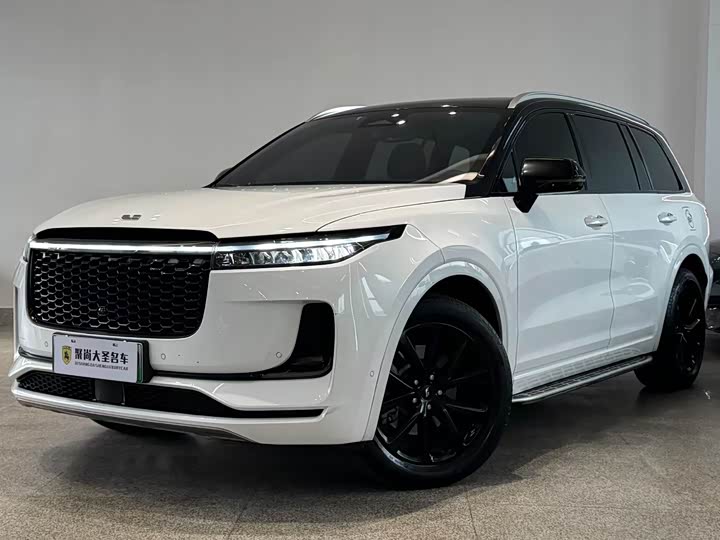 Фото 1 - LiXiang One