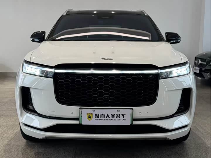 Фото 2 - LiXiang One