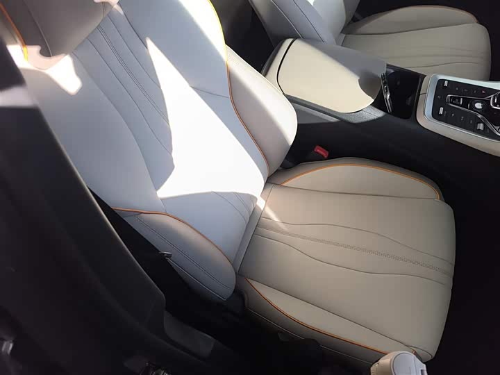 Фото 25 - BYD Song Pro Hybrid