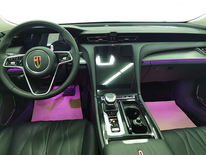 Фото 12 - Hongqi H5