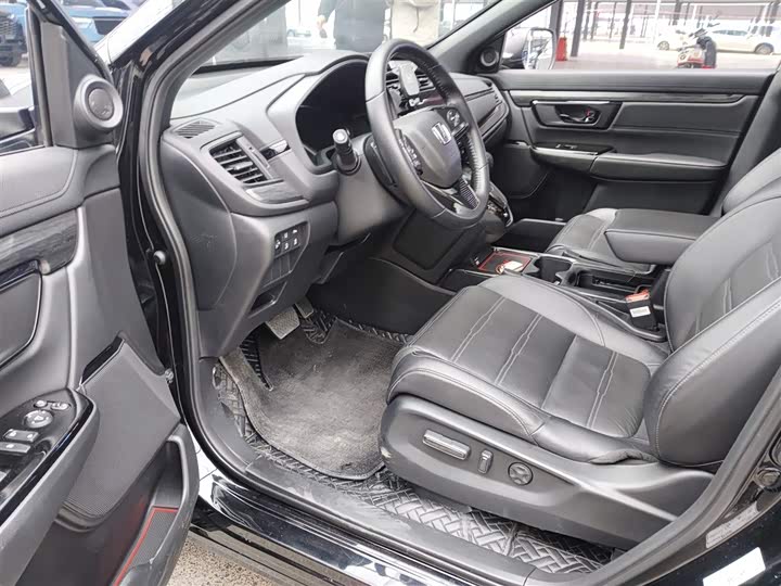 Фото 16 - Honda CR-V