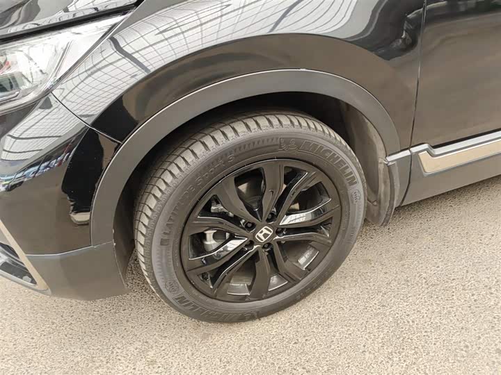 Фото 23 - Honda CR-V