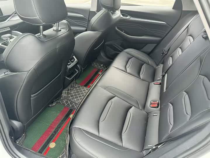 Фото 5 - Geely Preface