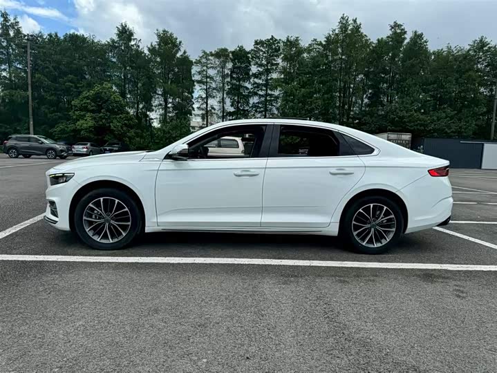 Фото 9 - Geely Preface