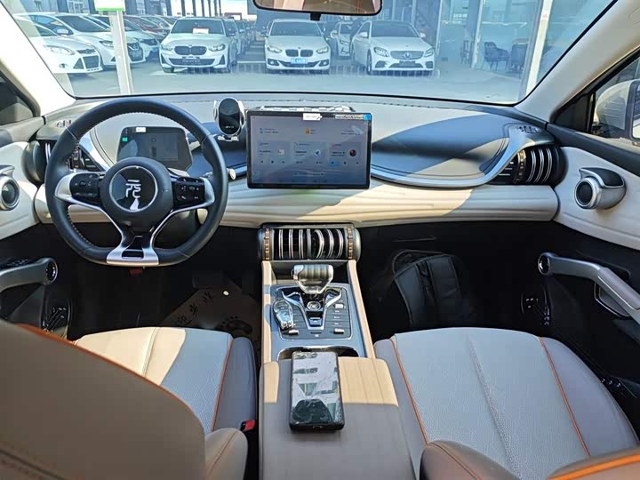 Фото 10 - BYD Yuan Plus