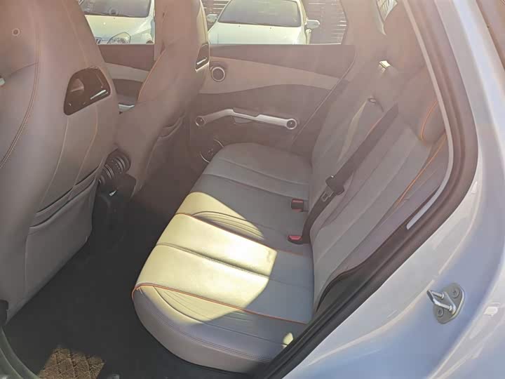 Фото 17 - BYD Yuan Plus