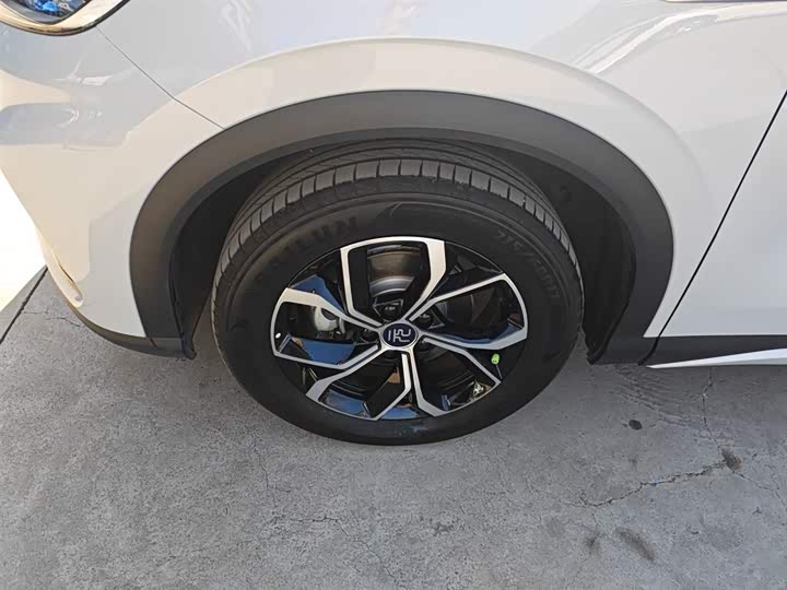 Фото 23 - BYD Yuan Plus