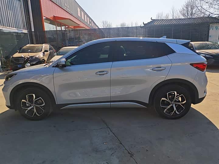 Фото 5 - BYD Yuan Plus