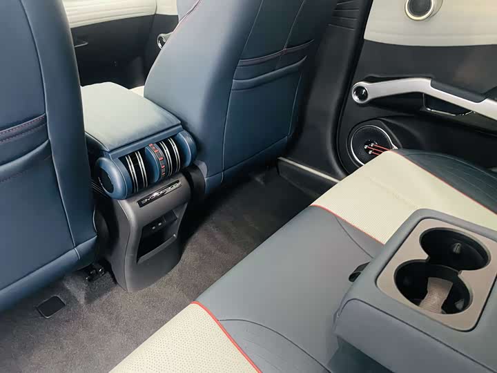 Фото 11 - BYD Yuan Plus